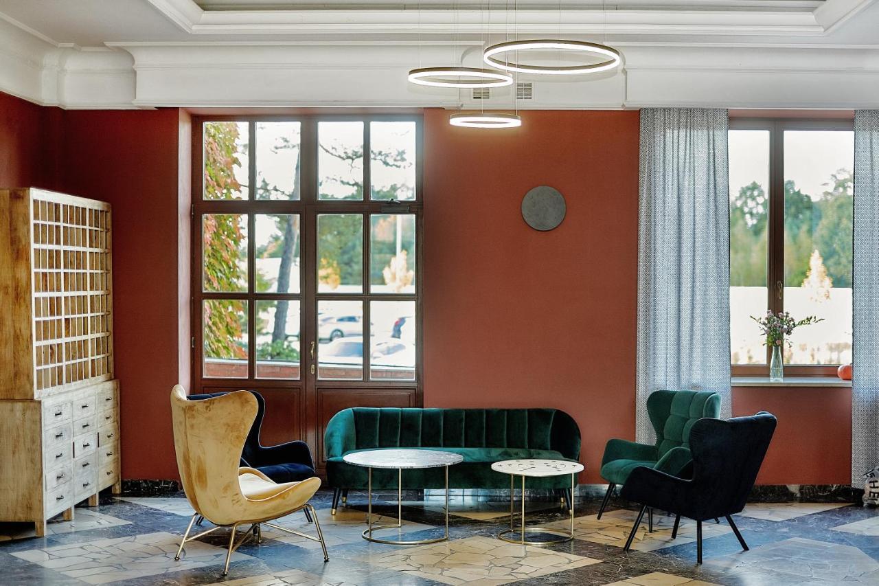 Hotel Sphinx Zabia Wola Buitenkant foto