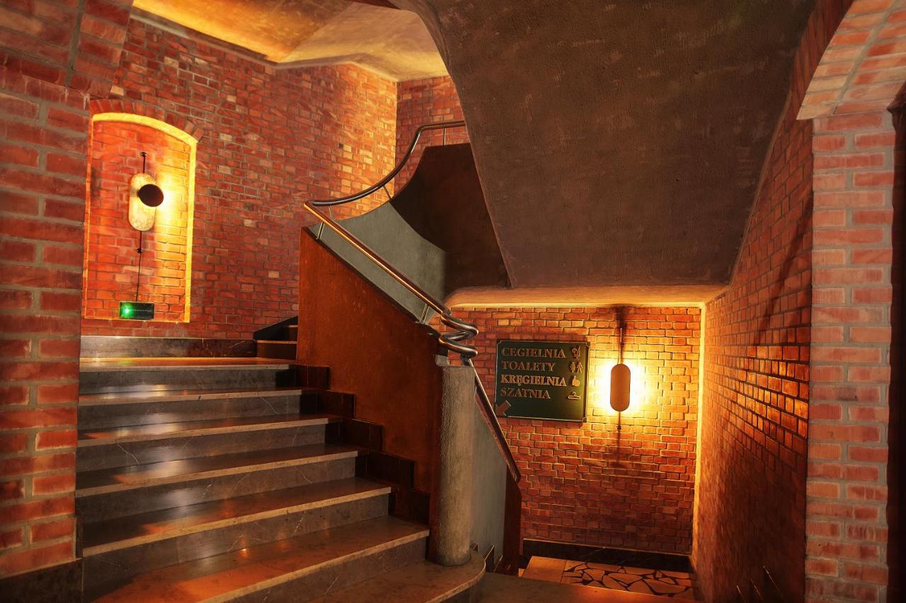 Hotel Sphinx Zabia Wola Buitenkant foto